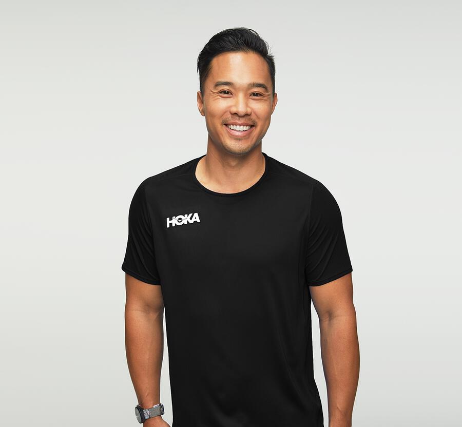 Top Hoka One One Hombre - Performance Short Sleeve - Negras - EVW081653